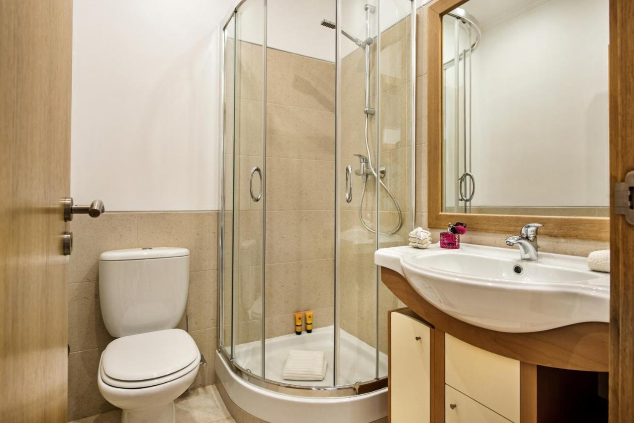 Modern And Spacious Two Bedroom Apartment Carvoeiro  Zewnętrze zdjęcie