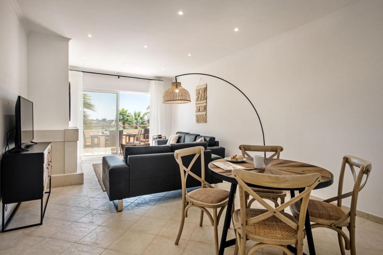 Modern And Spacious Two Bedroom Apartment Carvoeiro  Zewnętrze zdjęcie