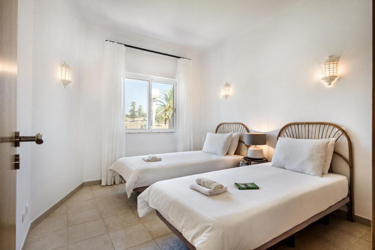 Modern And Spacious Two Bedroom Apartment Carvoeiro  Zewnętrze zdjęcie
